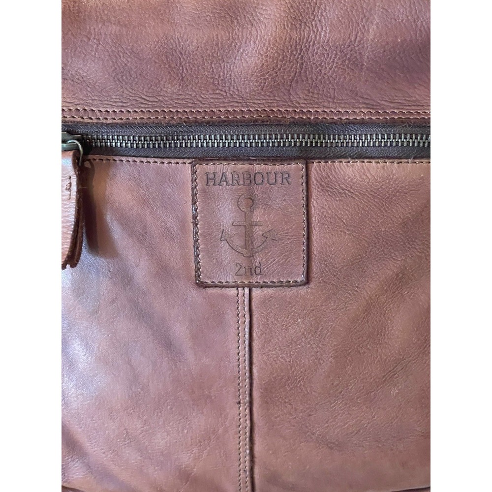 Harbour 2nd Leather Crossbody Bag & Matching Coin/Card/Key Holder Accessory Set - Picture 6 of 16